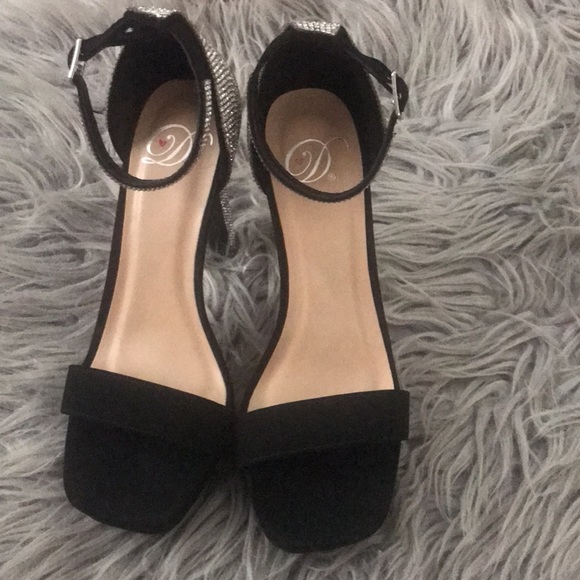 Beautiful Rhinestone Heels - Picture 3 of 3